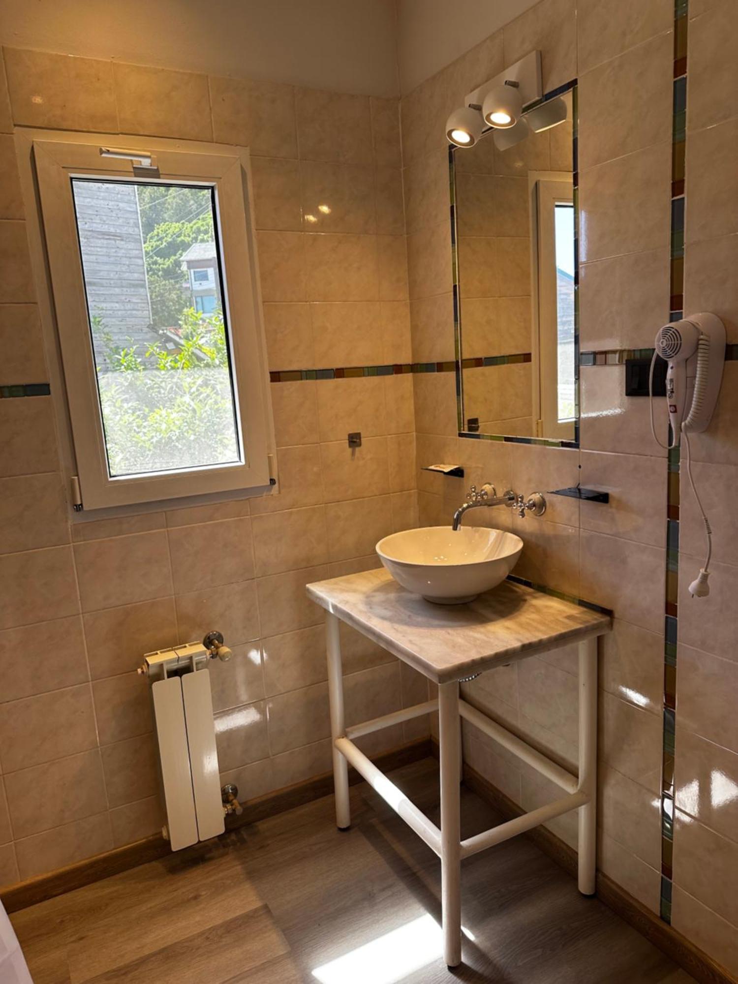 Nbh Lacus Boutique Hotel San Carlos de Bariloche Eksteriør billede