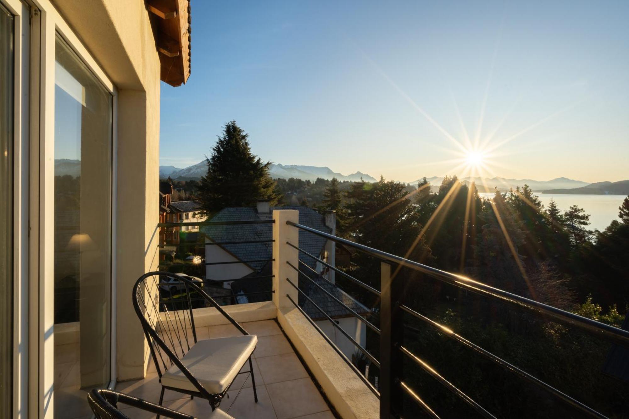 Nbh Lacus Boutique Hotel San Carlos de Bariloche Eksteriør billede