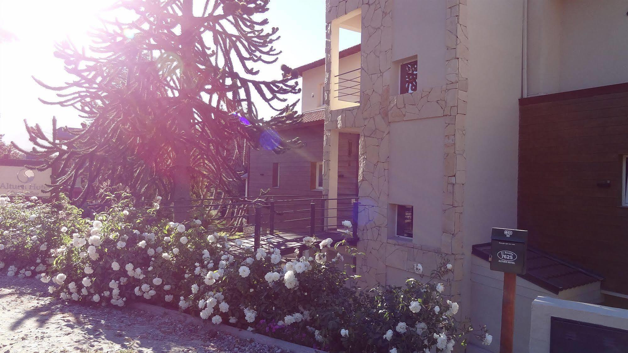 Nbh Lacus Boutique Hotel San Carlos de Bariloche Eksteriør billede